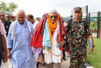 'सबै घुस खान्छन् तर राजीनामा गृहमन्त्रीले दिनुपर्छ?' — भ्रष्टाचारको विकेन्द्रीकरणको कथा