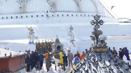 भुटानी राजा अकस्मात नेपालमा, धार्मिक स्थलमा भुटानी सुरक्षाकर्मीले देखाए पेस्तोल