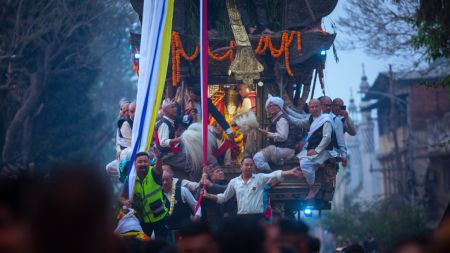 सेतो मच्छिन्द्रनाथको चमत्कारी यात्रा सुरु! तीन दिनको रथयात्रा कहाँ–कहाँ पुग्छ? हेर्न छुटाउँनुहोला!