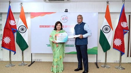 मित्रताको सवारी: सगरमाथा सम्वादलाई सहज बनाउन भारतद्वारा नेपाललाई १५ विद्युतीय सवारी साधन उपहार
