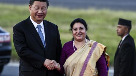 चीनले थिच्दैछ कम्युनिस्ट एकताको बटन? विद्यादेवी भण्डारीको गोप्य भेटघाटको चर्चा!