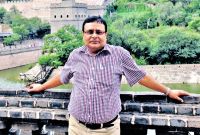 डा. द डिक्टेटर’ — जब अस्पतालको स्टेथोस्कोप बन्दूकझैं चल्न थाल्यो!