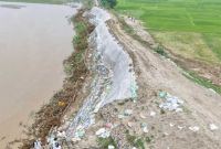 राप्तीको रौद्रता रोकियो: आपतकालीन तटबन्धले बस्ती जोगायो