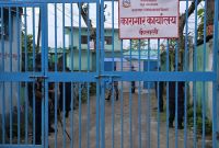 हिंसात्मक घटनापछि कैलाली जेलका कैदीहरू छरपस्ट, अस्पतालदेखि राजधानीसम्म