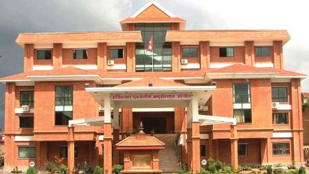 विशेष अदालतमा यादव परिवार, तर दलगत स्वार्थका कारण कारबाही अलपत्र?