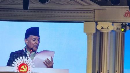 एमाले महाधिवेशन: प्रदेश नेताहरूले प्रतिवेदनमा सहमति, ओलीलाई विकल्प नभएको धारणा