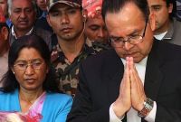 आगलागीमा गम्भीर घाइते झलनाथ खनालकी पत्नीको सोमबार शल्यक्रिया!
