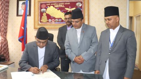 विदेशी होइन, आफ्नै उत्पादन! अनिलकुमार सिन्हाको नयाँ नीति!