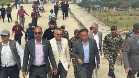 मन्त्री कुलमान घिसिङद्वारा १४ वर्षदेखि रोकिएको झापाको कन्काई पुलको निरीक्षण, शीघ्र निर्णयको तयारी!